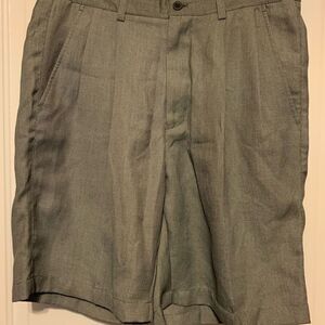 Michael Brandon Size 33 Black& White Checked Shorts NWT